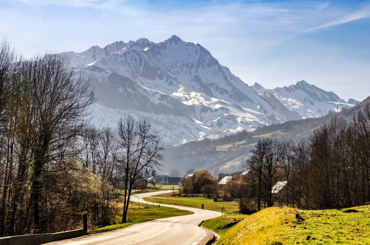 Saint-Savin  Pyrenees Cycling Lodge מראה חיצוני תמונה